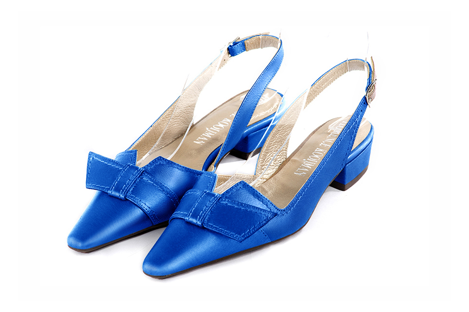 Women's electric blue elegant slingback heels, with a bow on the front. Tapered toe. Low block heels - Front view